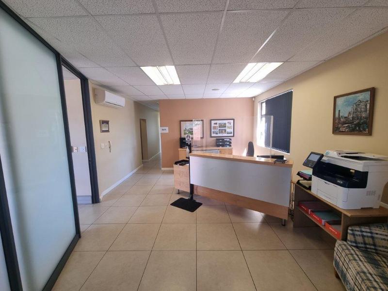 To Let commercial Property for Rent in Newton Park Eastern Cape